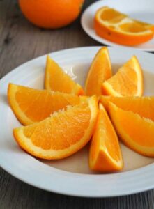 پذیرایی ساده و قشنگ پرتقال