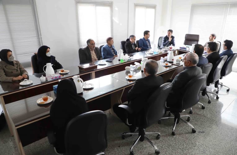 پک پذیرایی آماده برای مراسم اداری و جلسات کاری