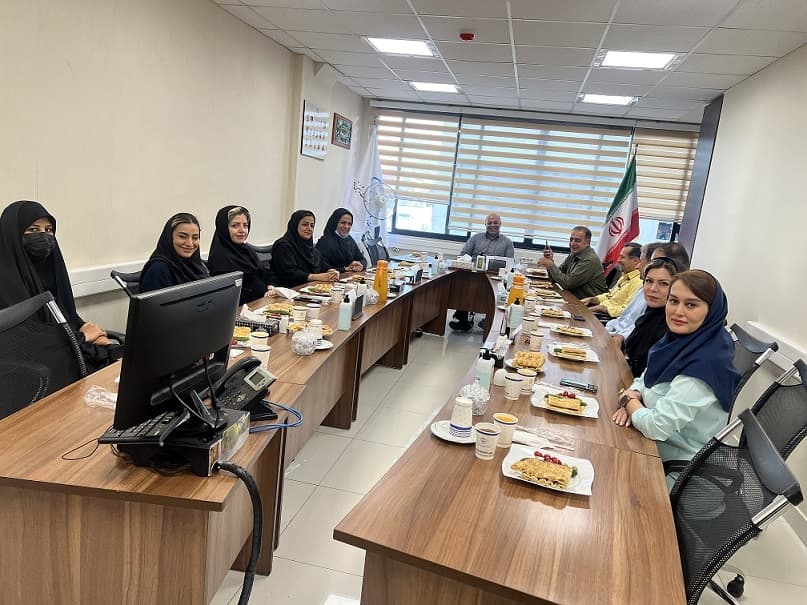 پک صبحانه اداری آماده؛ خوشمزه، سریع و مقرون‌به‌صرفه!