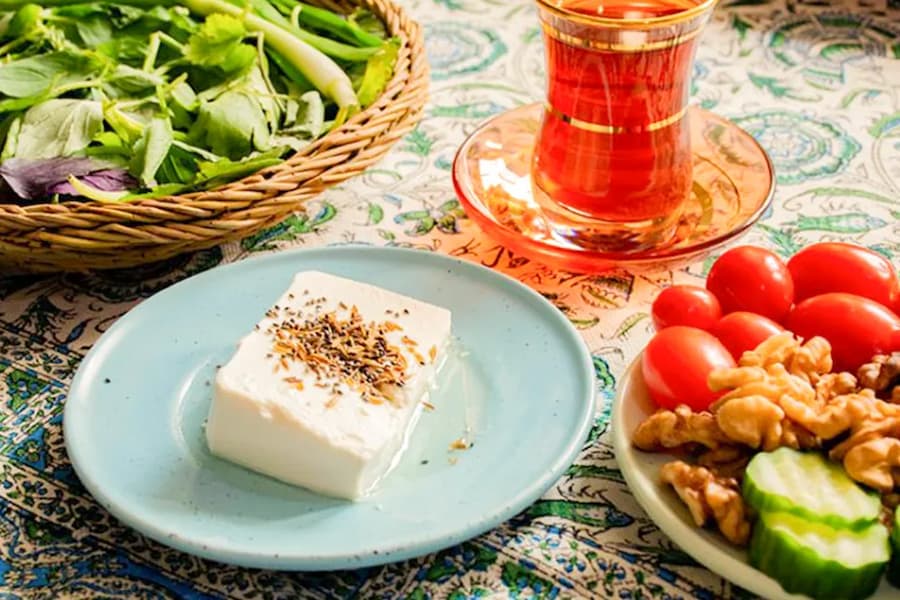 پک صبحانه ایرانی سنتی