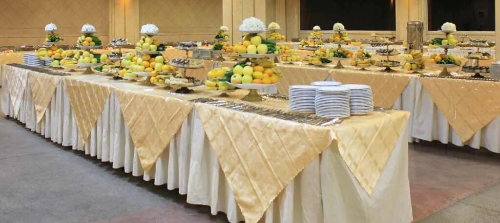 پک پذیرایی آماده یا پذیرایی سنتی؟