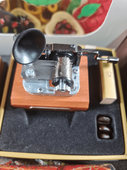 uploads/1670156891638c925b84a75